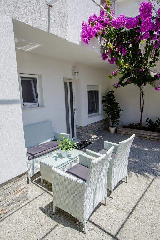 Luxury Studio Apartment White Sensation Vodice Esterno foto