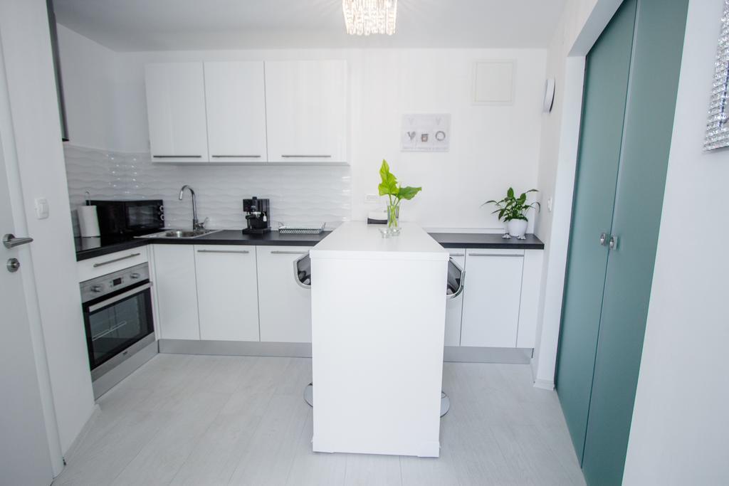 Luxury Studio Apartment White Sensation Vodice Esterno foto